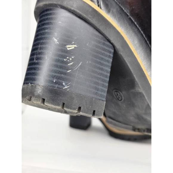 A New Day Women's Black Heeled Boots Size 8 with Beige Trim - Picture 6 of 8